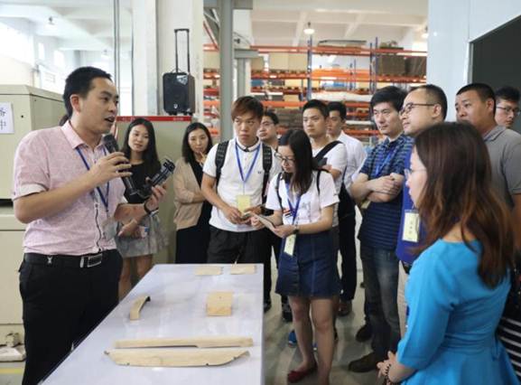 斯特的极致天窗工艺澳门新葡京遇见伟巴(图20)