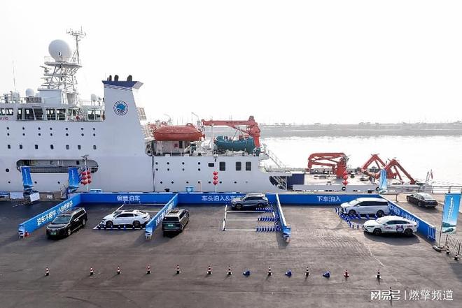 “家庭头等舱”MPV 2026款夏澳门新葡京解决家庭出行痛点 试驾(图7)